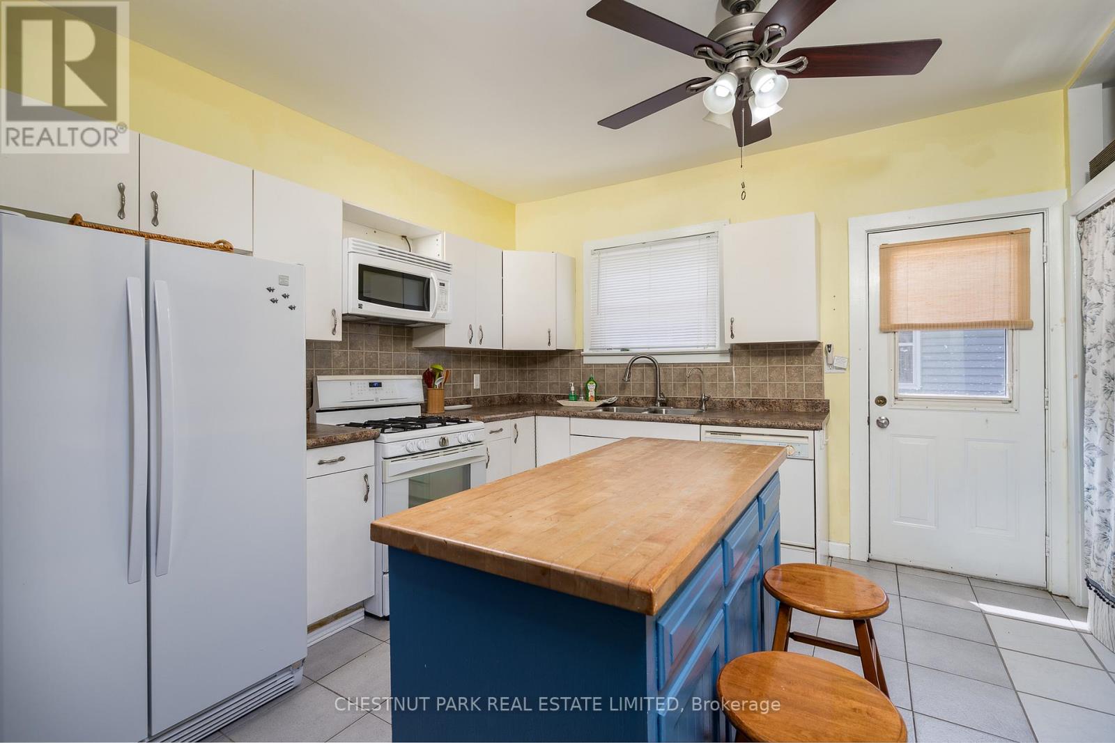 9 East Mary Street, Prince Edward County, Ontario  K0K 2T0 - Photo 14 - X13634864