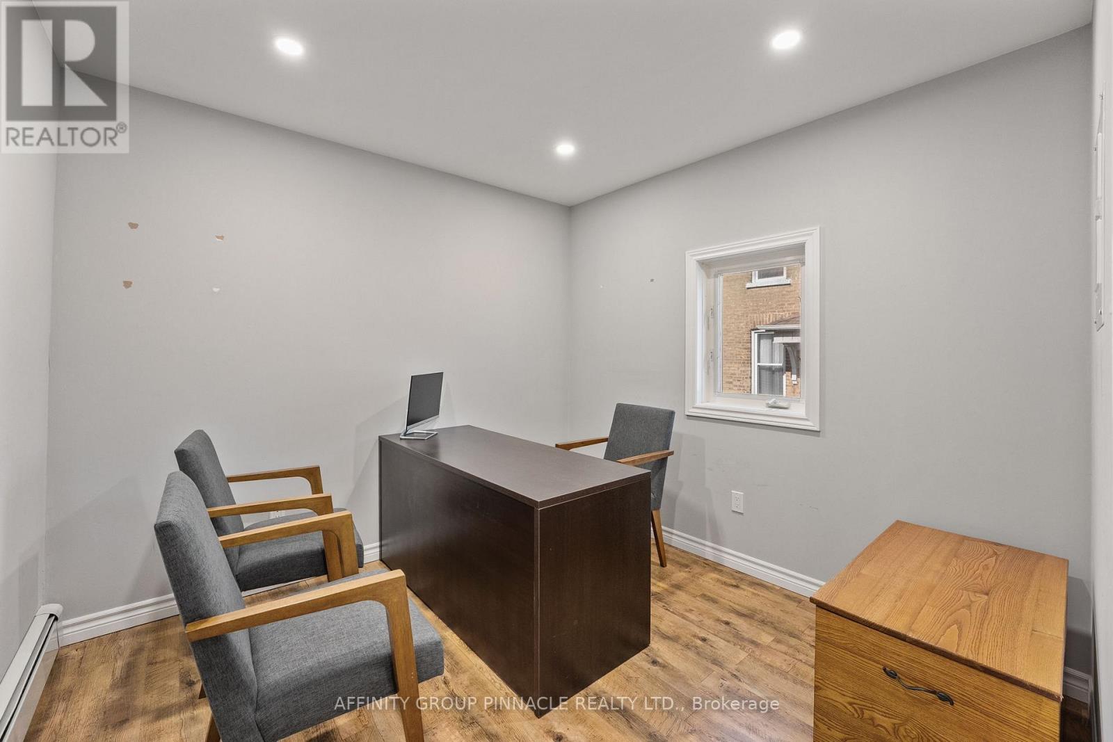255 Kent Street W, Kawartha Lakes, Ontario  K9V 2Z4 - Photo 10 - X13635054