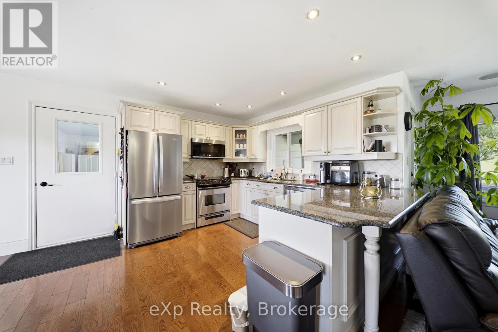 2352 County Road 3, Prince Edward County, Ontario  K0K 1L0 - Photo 8 - X13635076