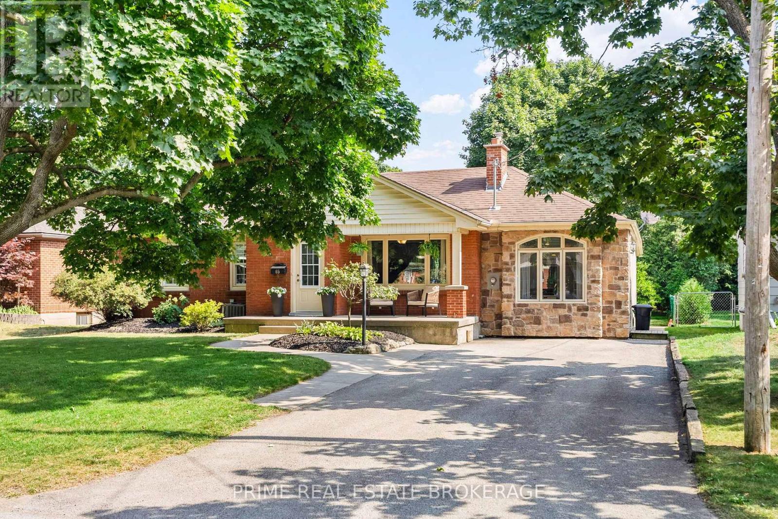 65 DAVID STREET, London South, Ontario