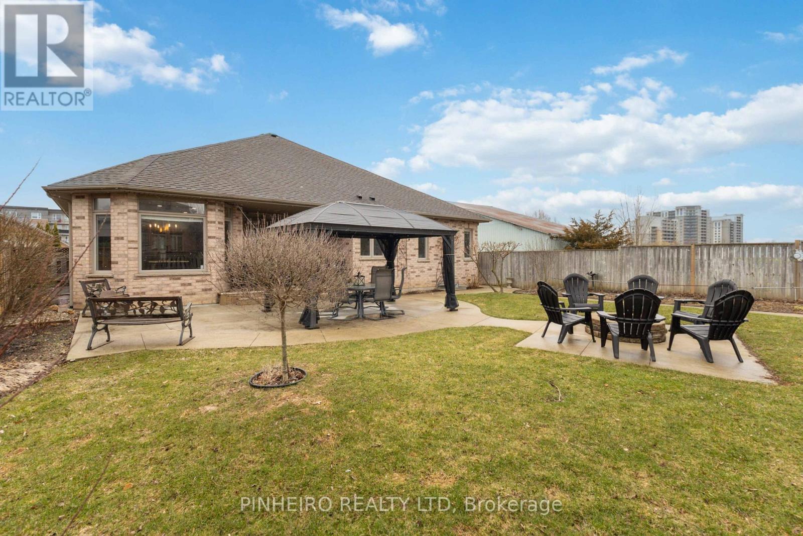 223 Birchmount Street, London South, Ontario  N6K 4X8 - Photo 46 - X13635024