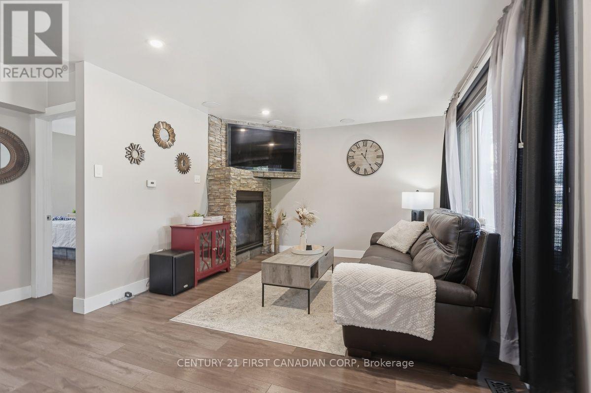 28 Tweedsmuir Avenue, London East, Ontario  N5W 1K5 - Photo 10 - X13635118