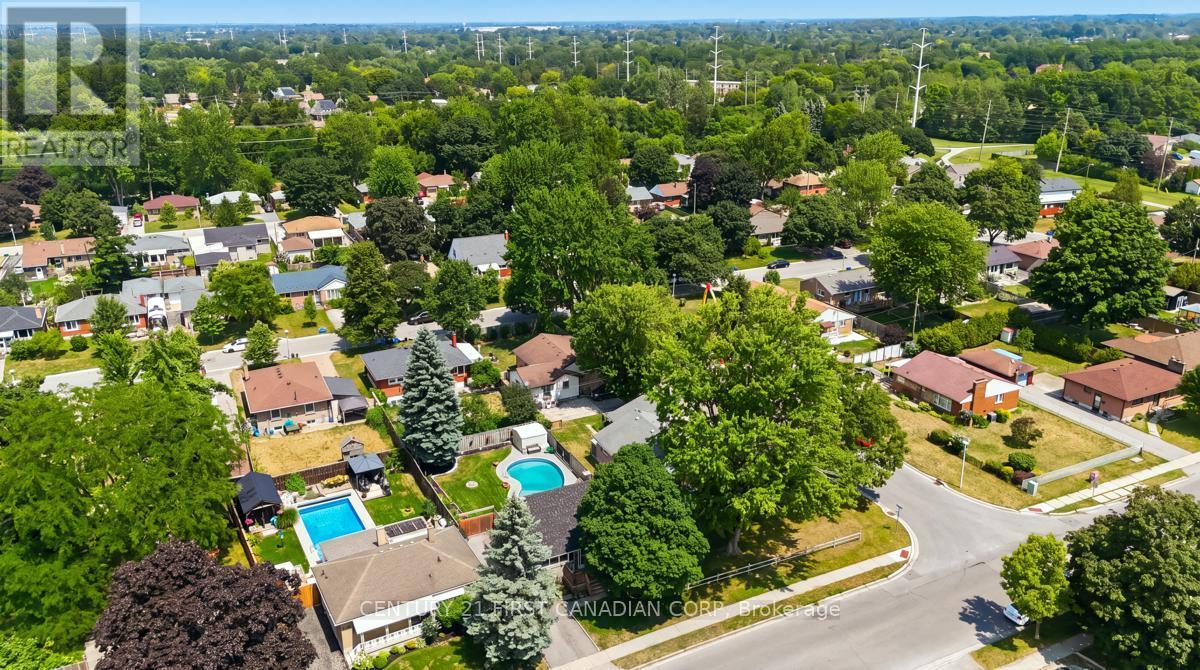 28 Tweedsmuir Avenue, London East, Ontario  N5W 1K5 - Photo 2 - X13635118