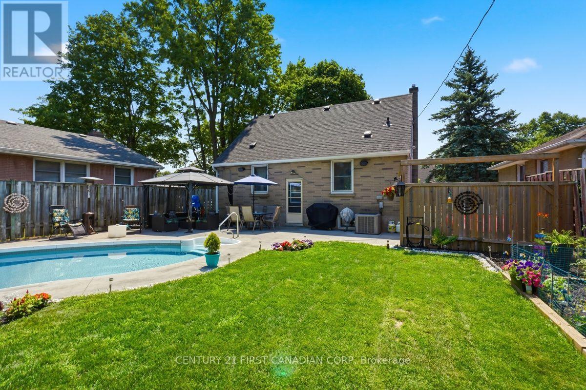 28 Tweedsmuir Avenue, London East, Ontario  N5W 1K5 - Photo 44 - X13635118