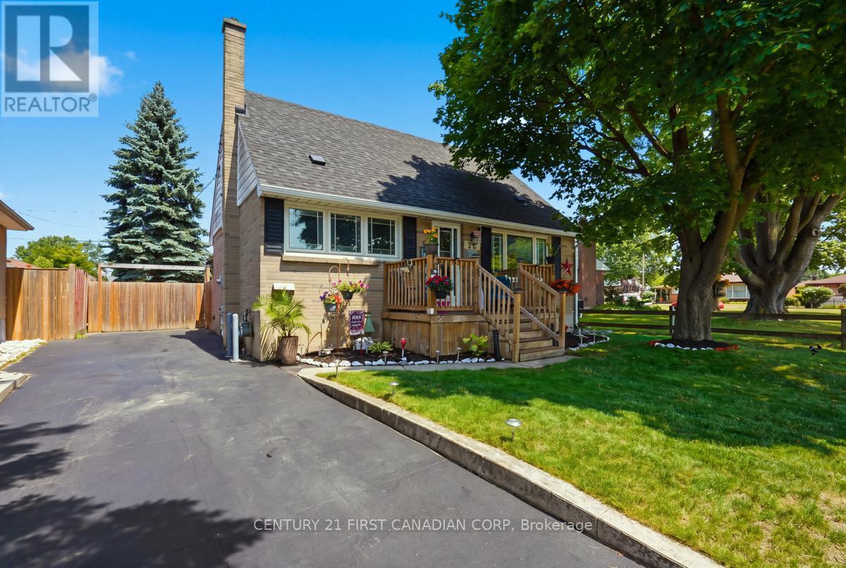 28 Tweedsmuir Avenue, London East, Ontario  N5W 1K5 - Photo 5 - X13635118