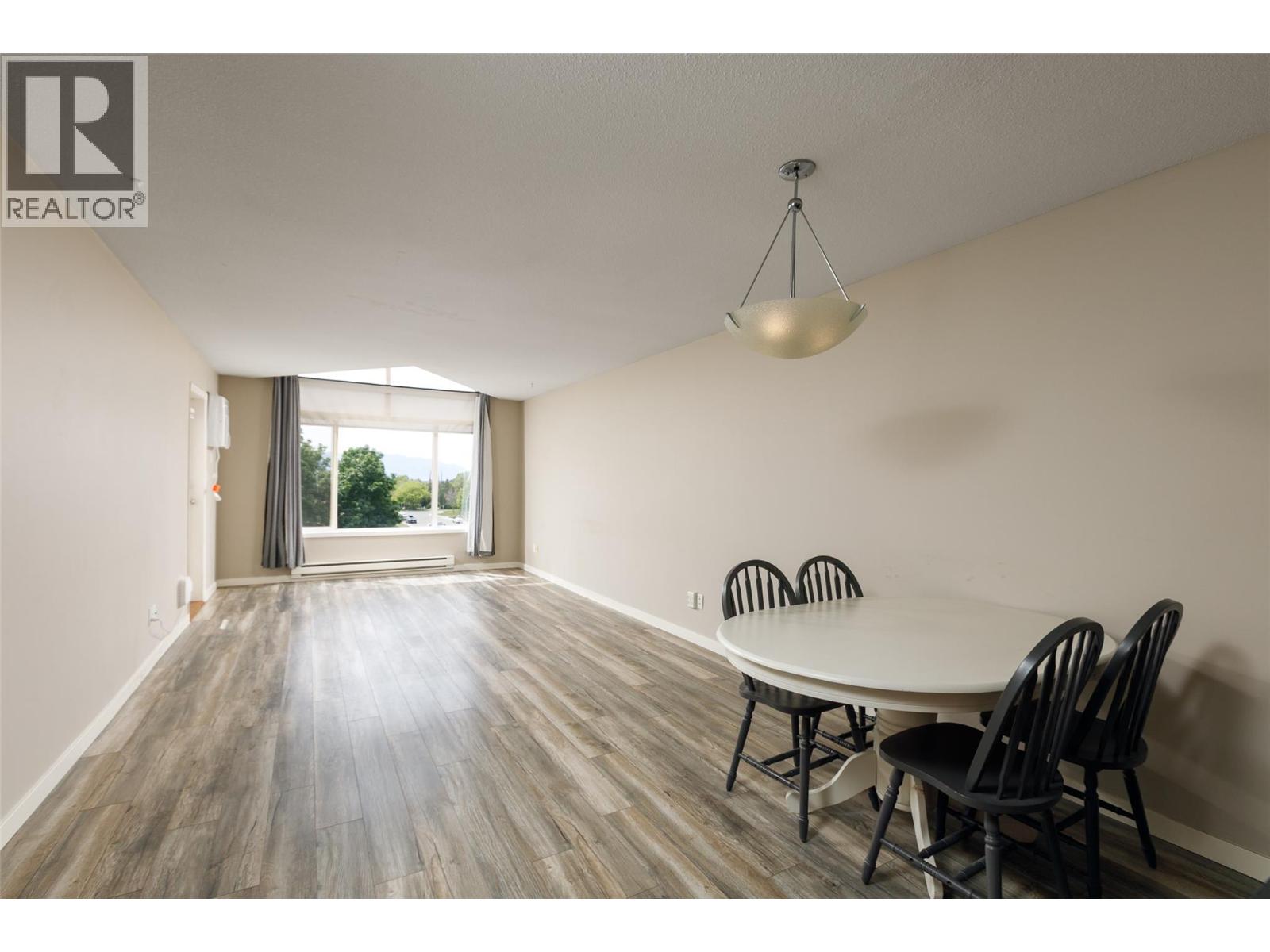 400 Sutton Crescent Unit# 313, Kelowna, BC V1V 1Y3