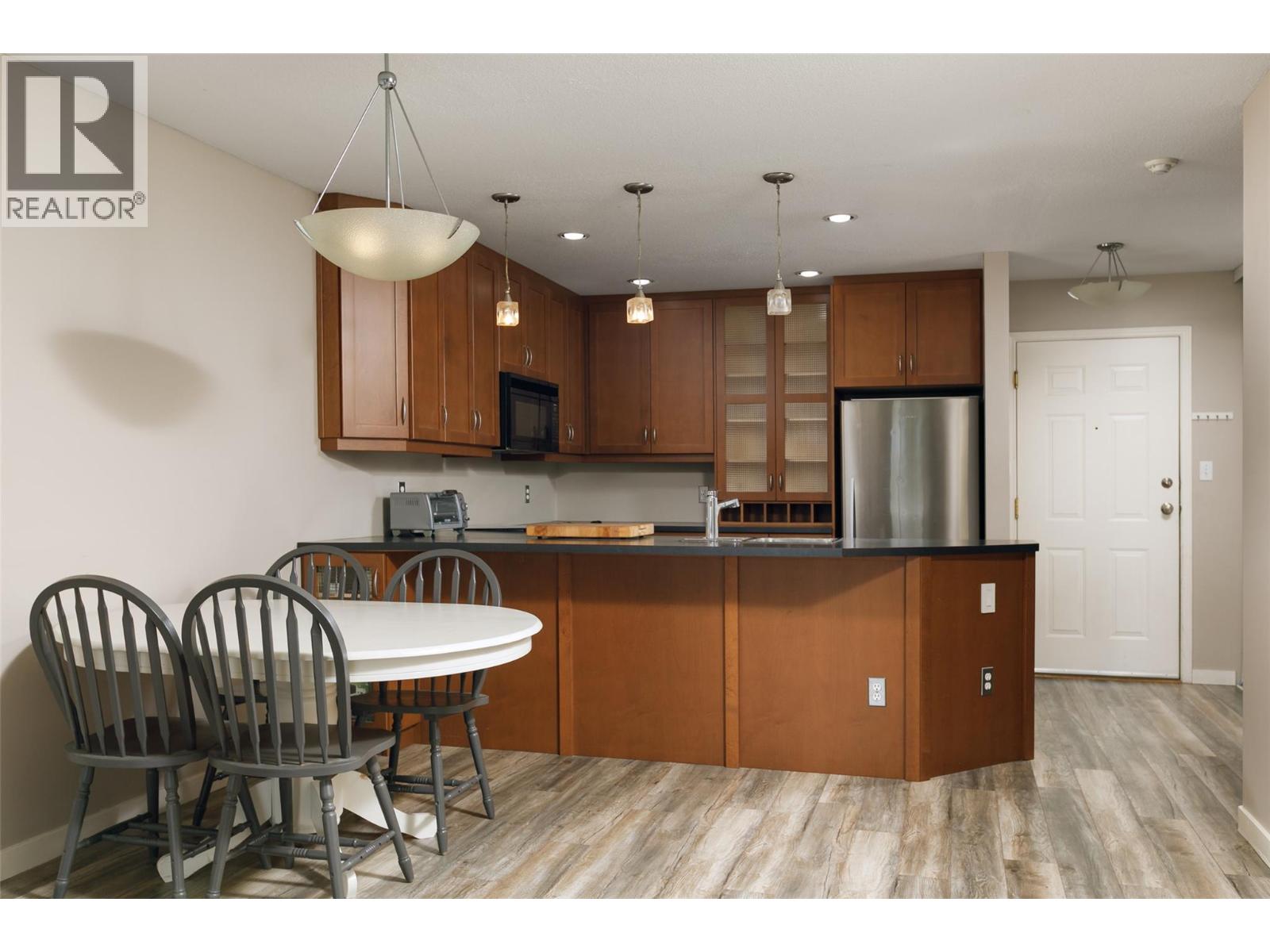 400 Sutton Crescent Unit# 313, Kelowna, BC V1V 1Y3