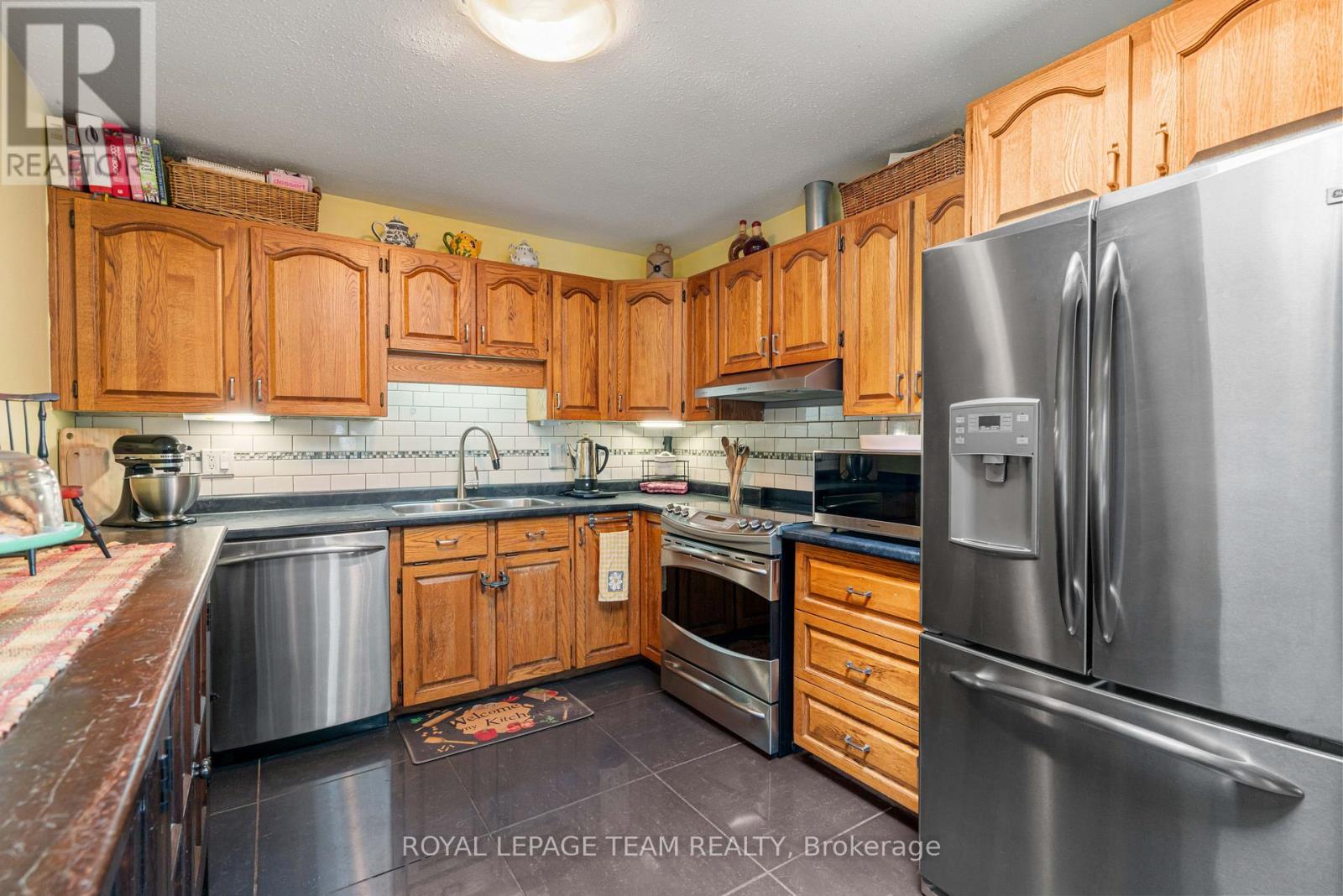 31 Orville Street, Ottawa, Ontario K2S 1M6 - Photo 12 - X13635056