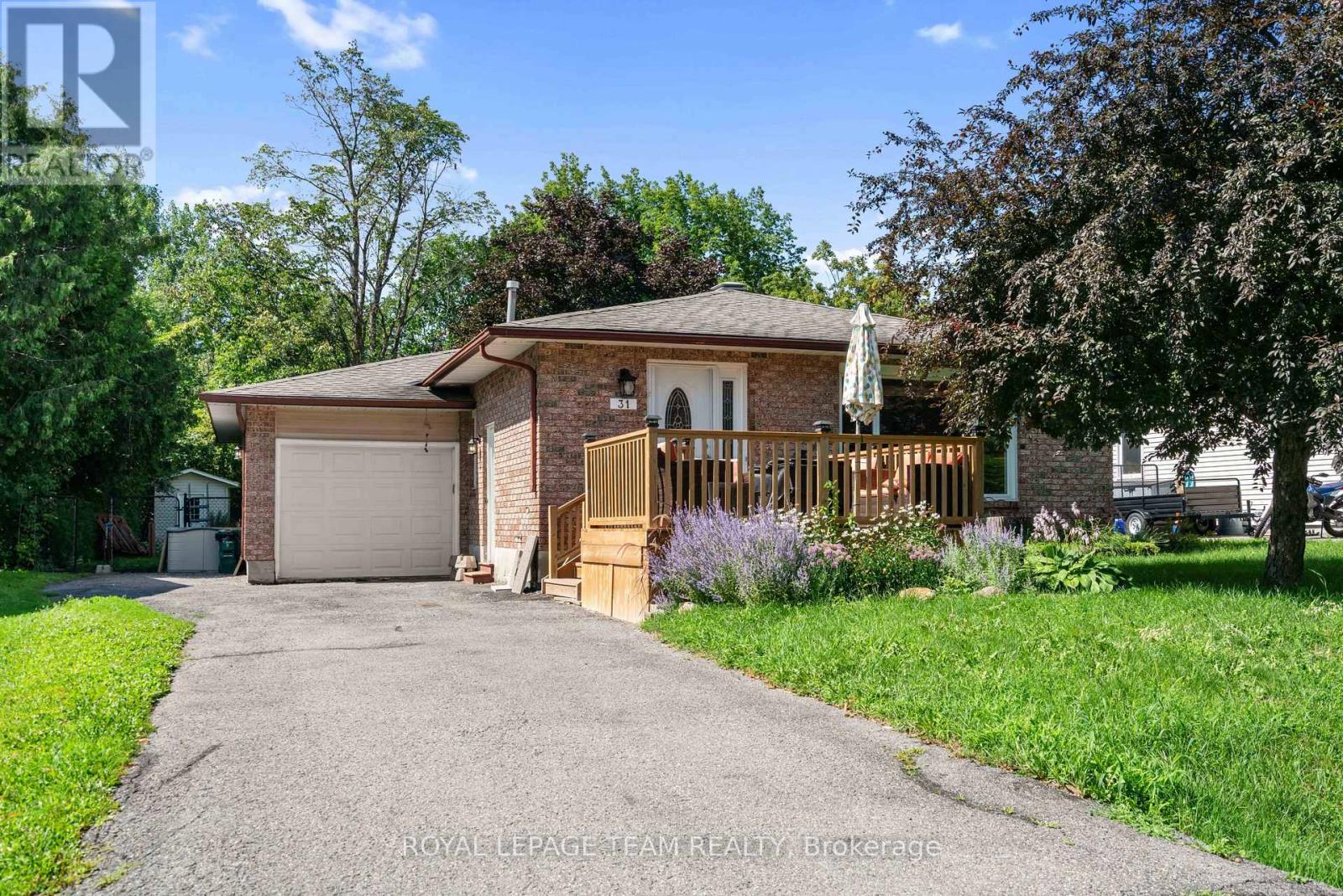 31 Orville Street, Ottawa, Ontario K2S 1M6 - Photo 2 - X13635056