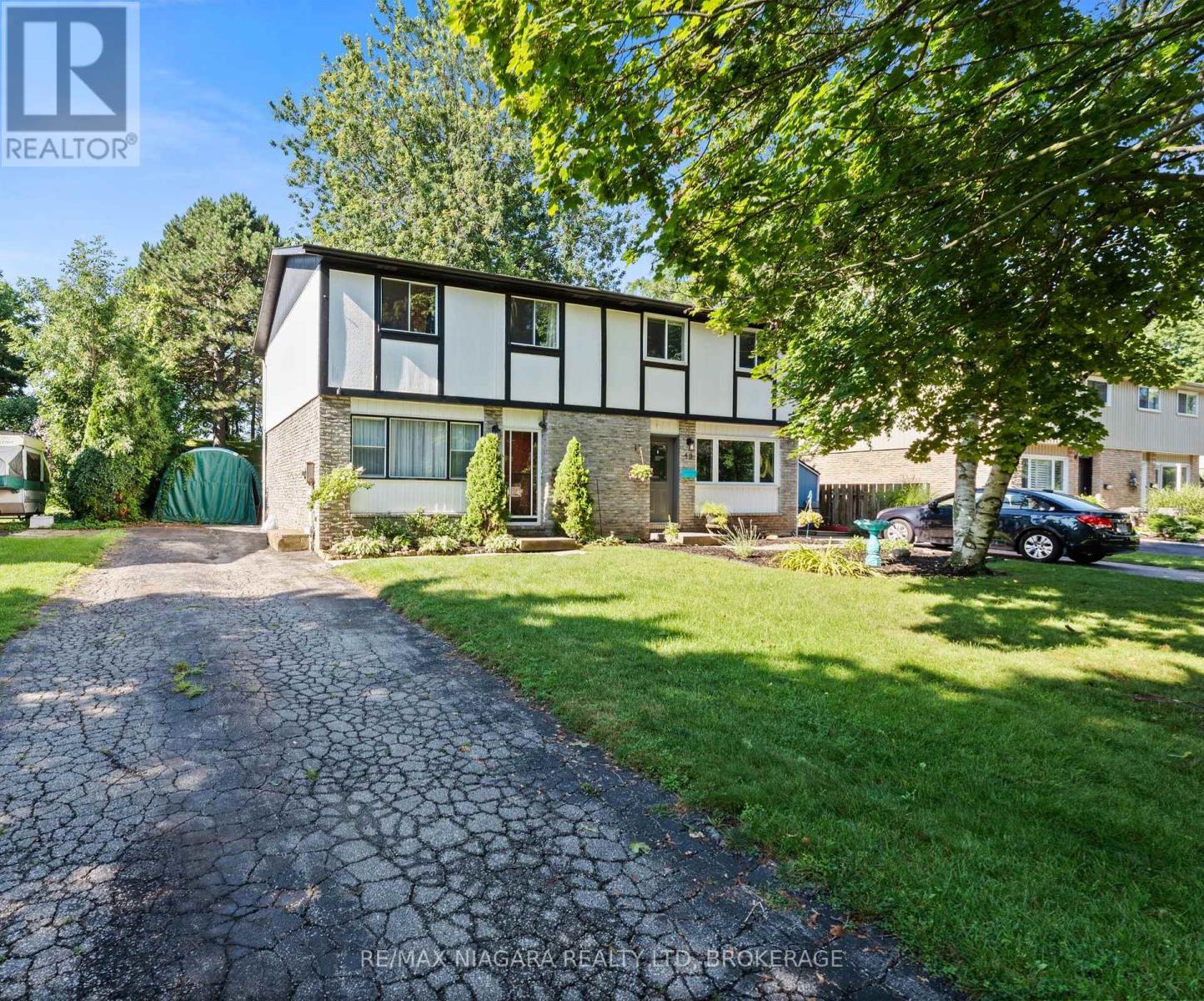 47 BIRCHPARK DRIVE, Grimsby, Ontario