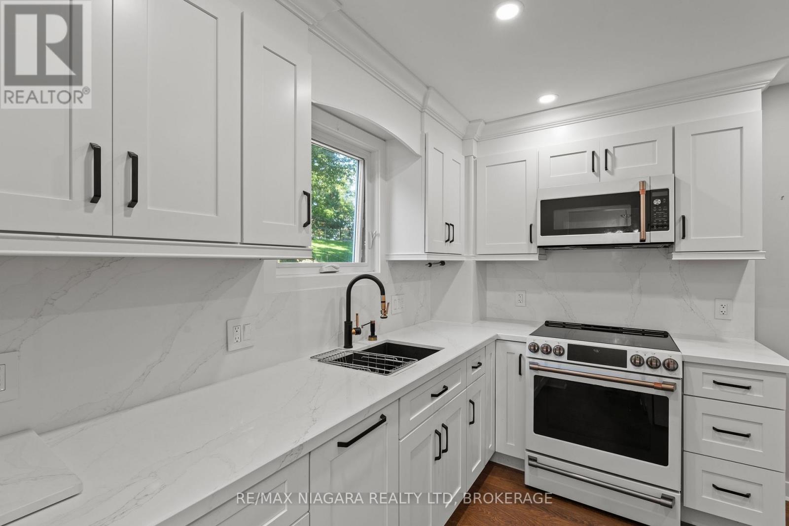 47 Birchpark Drive, Grimsby, Ontario  L3M 4M9 - Photo 11 - X13635002