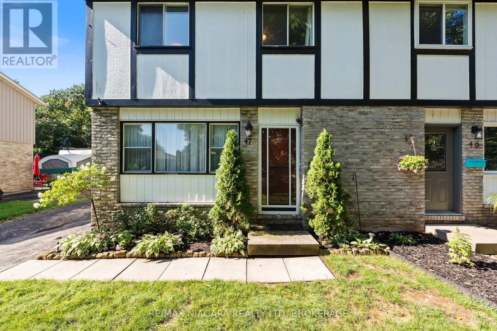 47 Birchpark Drive, Grimsby, Ontario  L3M 4M9 - Photo 2 - X13635002