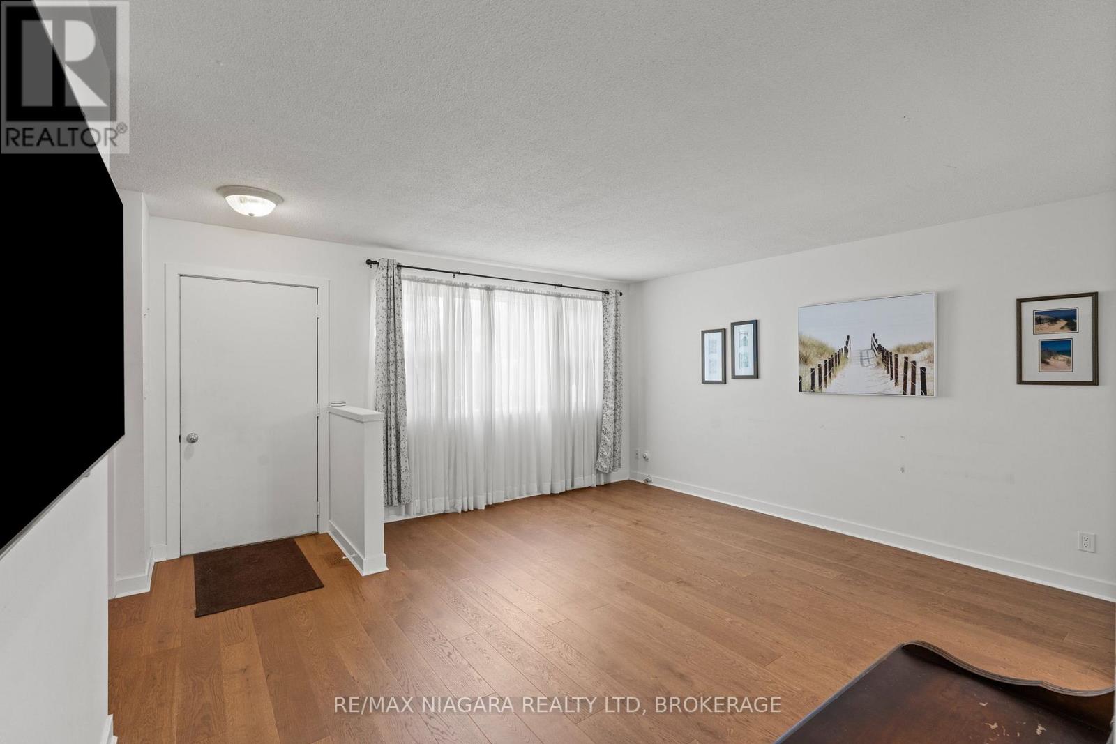 47 Birchpark Drive, Grimsby, Ontario  L3M 4M9 - Photo 6 - X13635002