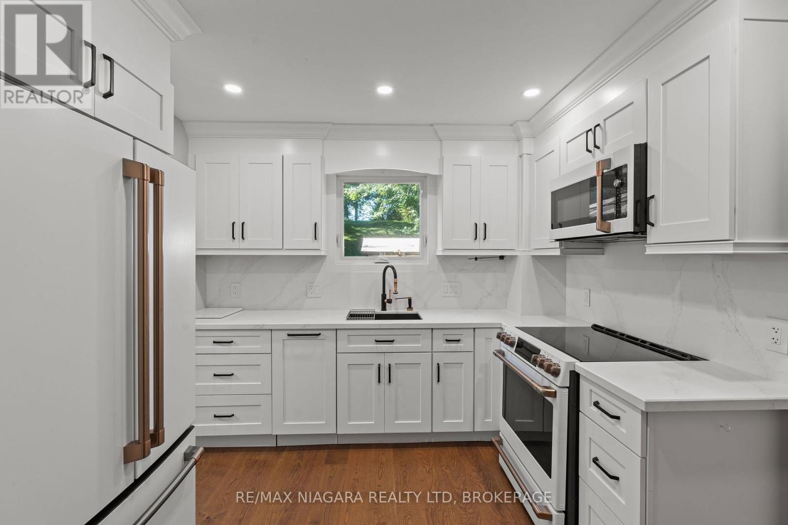 47 Birchpark Drive, Grimsby, Ontario  L3M 4M9 - Photo 8 - X13635002