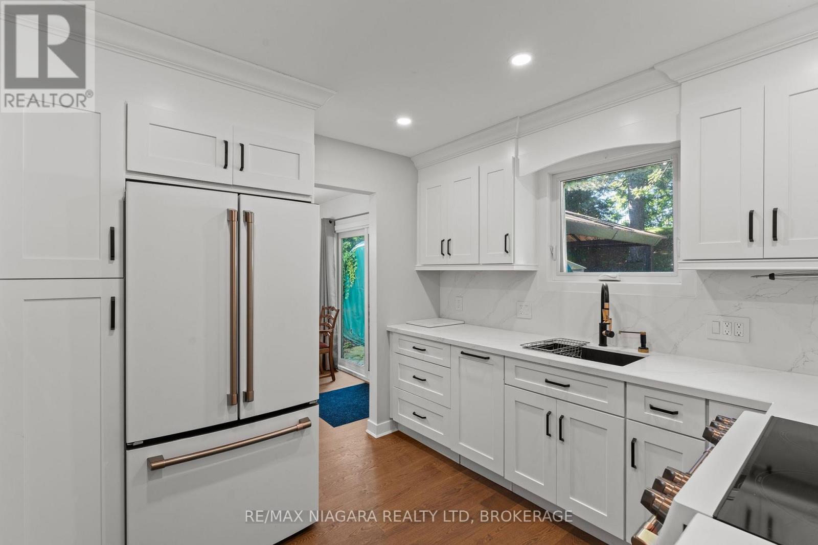 47 Birchpark Drive, Grimsby, Ontario  L3M 4M9 - Photo 9 - X13635002