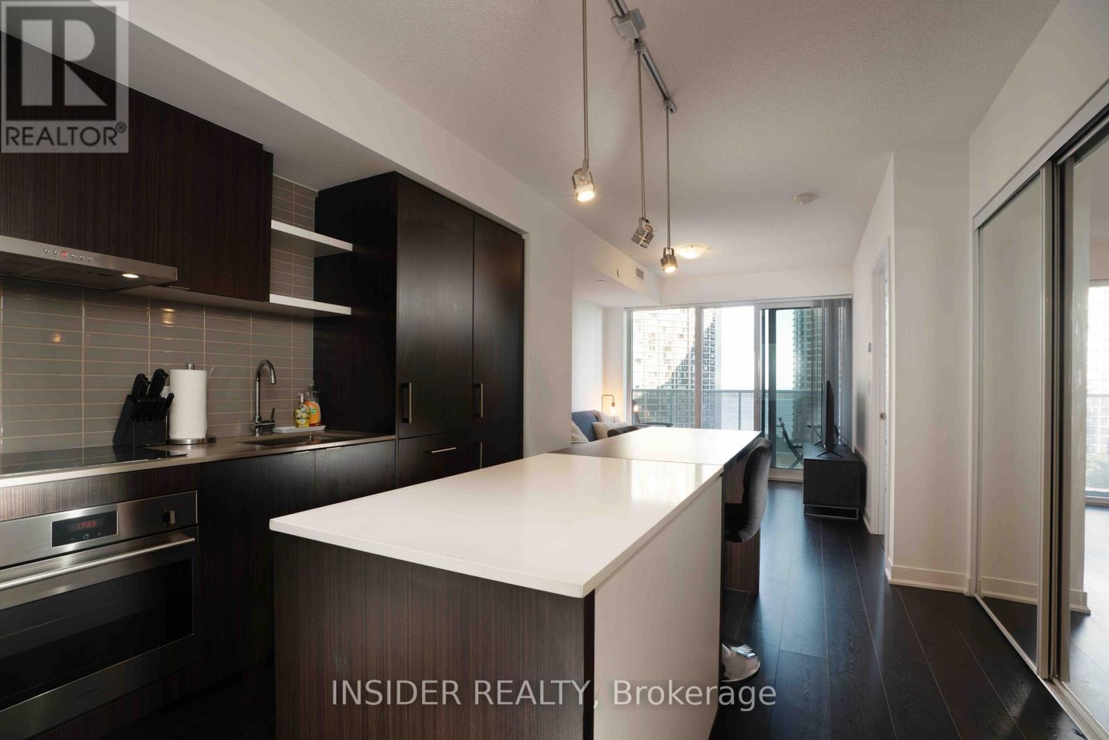 1409 - 88 HARBOUR STREET