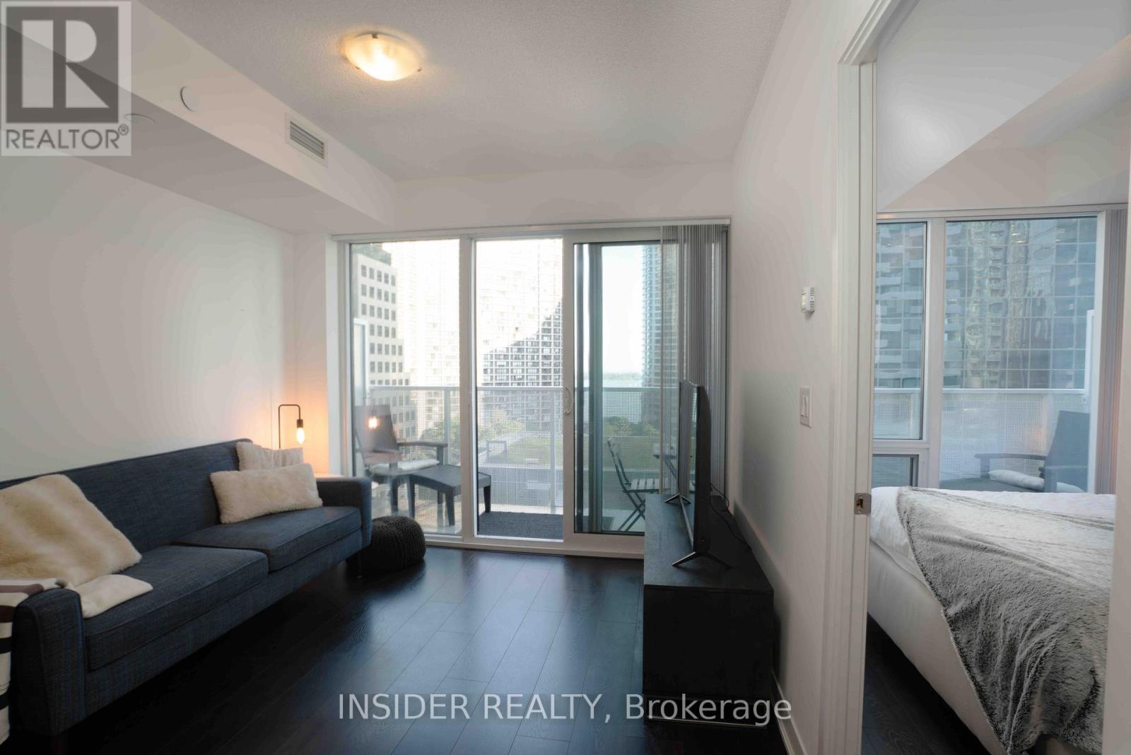 1409 - 88 Harbour Street, Toronto, Ontario M5J 0C3 - Photo 3 - C13634870