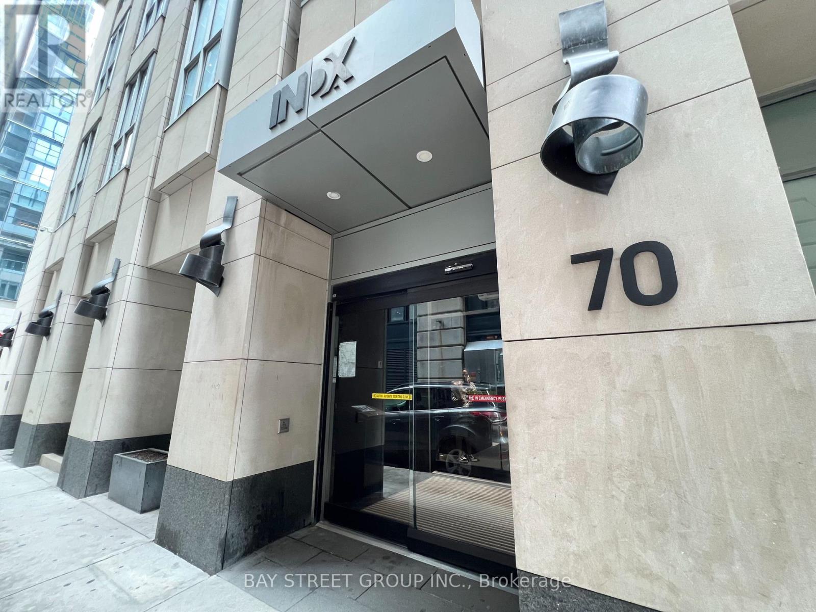 1216 - 70 Temperance Street, Toronto, Ontario M5H 0B1 - Photo 2 - C13634892