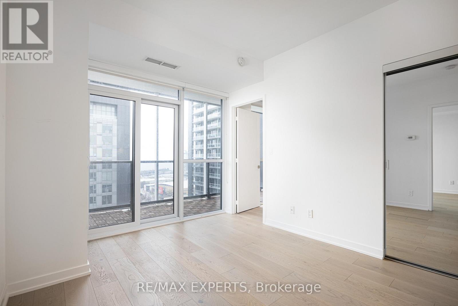 2201 - 50 Ordnance Street, Toronto, Ontario  M6K 0C9 - Photo 5 - C13635084