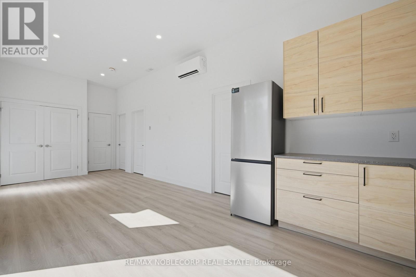 Rear Garden Suite - 6 Evandale Road, Toronto, Ontario  M1L 3S1 - Photo 16 - E13634842
