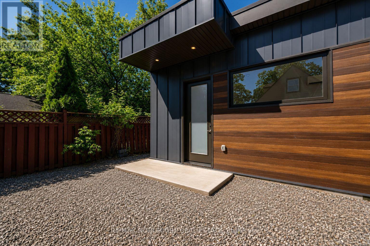 Rear Garden Suite - 6 Evandale Road, Toronto, Ontario  M1L 3S1 - Photo 2 - E13634842