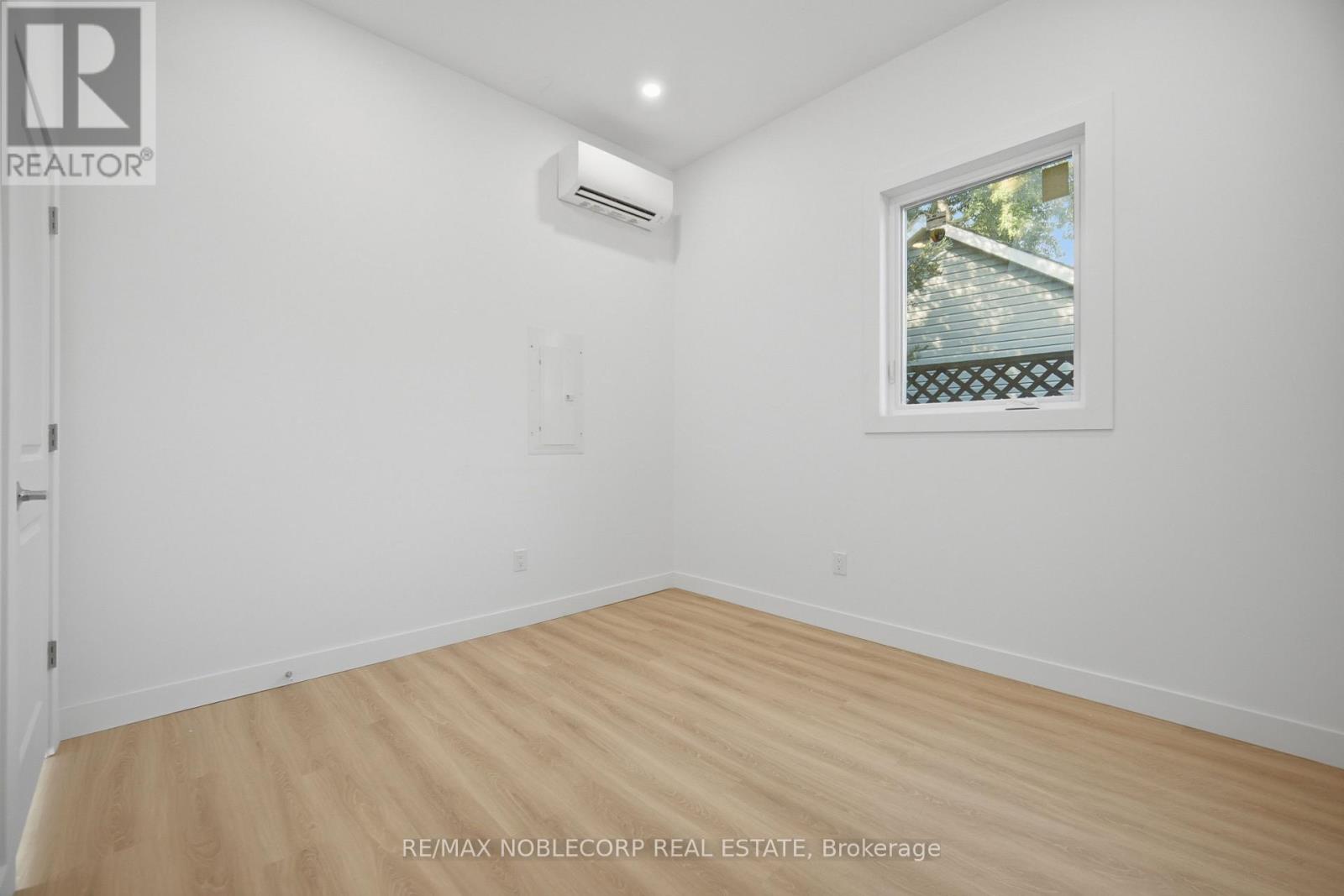 Rear Garden Suite - 6 Evandale Road, Toronto, Ontario  M1L 3S1 - Photo 21 - E13634842