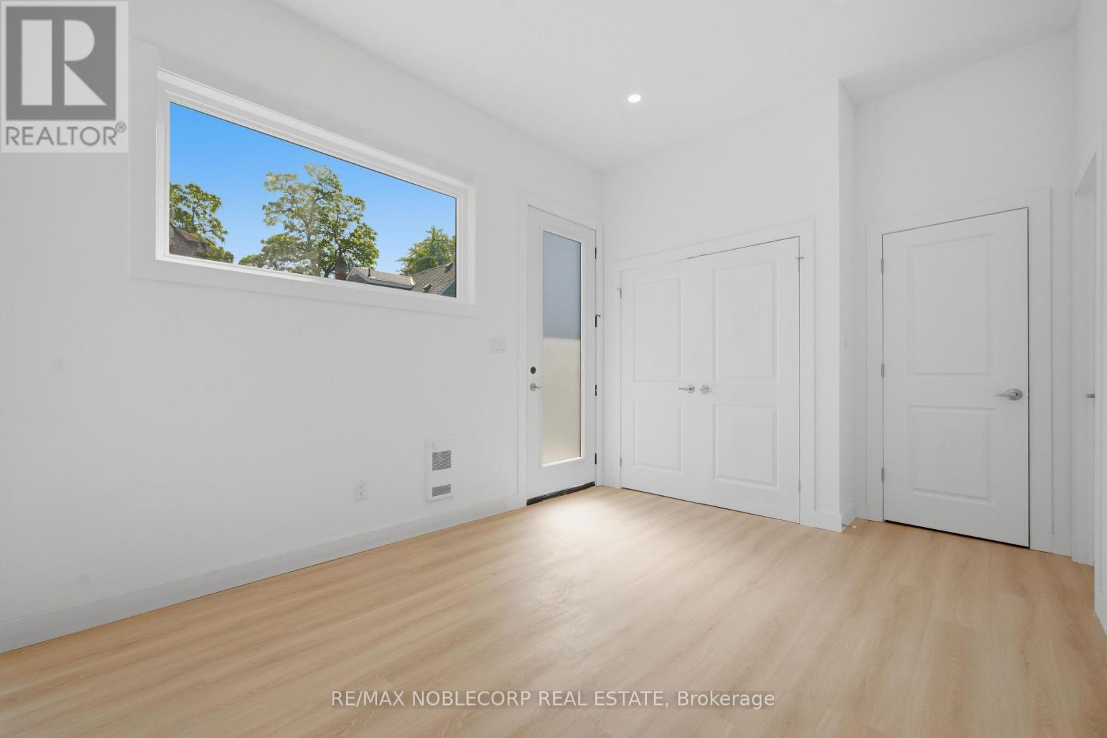 Rear Garden Suite - 6 Evandale Road, Toronto, Ontario  M1L 3S1 - Photo 6 - E13634842