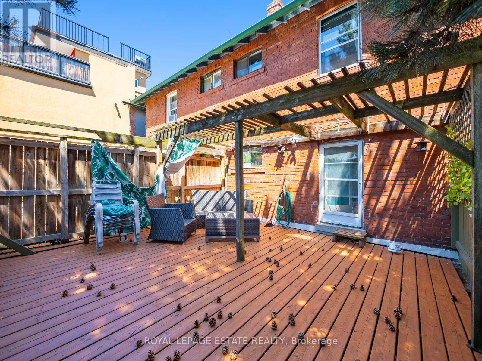 2275 Queen Street E, Toronto, Ontario  M4E 1G5 - Photo 13 - E13634844