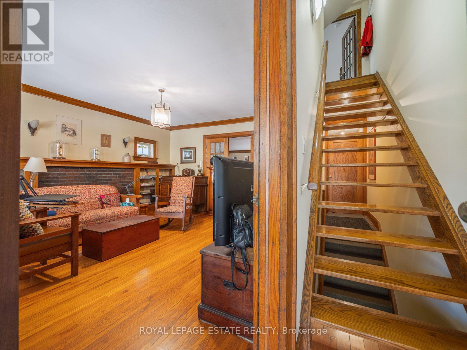 2275 Queen Street E, Toronto, Ontario  M4E 1G5 - Photo 31 - E13634844