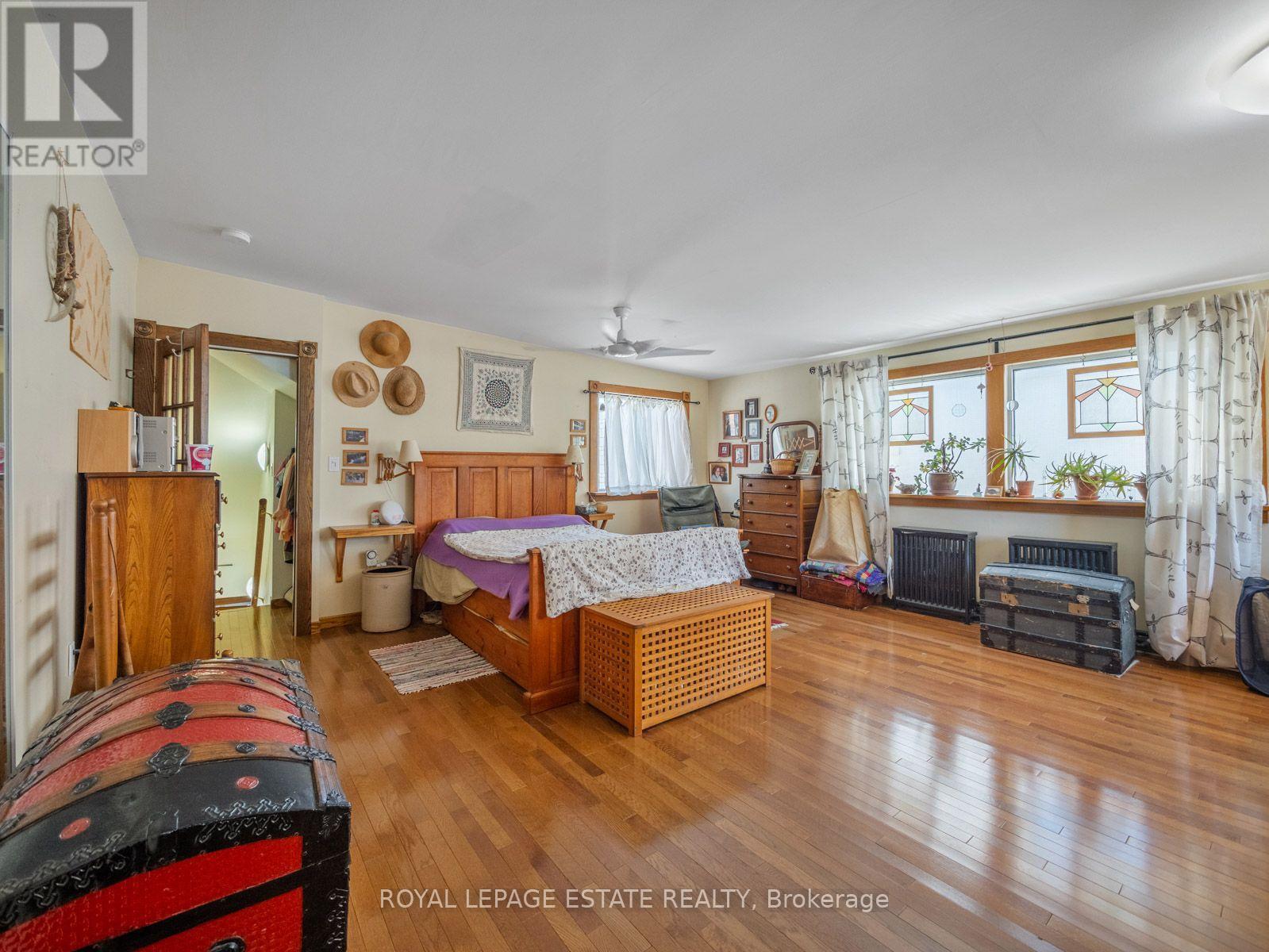 2275 Queen Street E, Toronto, Ontario  M4E 1G5 - Photo 32 - E13634844