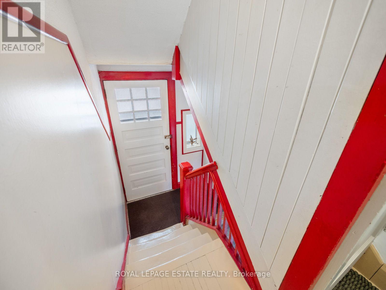 2275 Queen Street E, Toronto, Ontario  M4E 1G5 - Photo 33 - E13634844