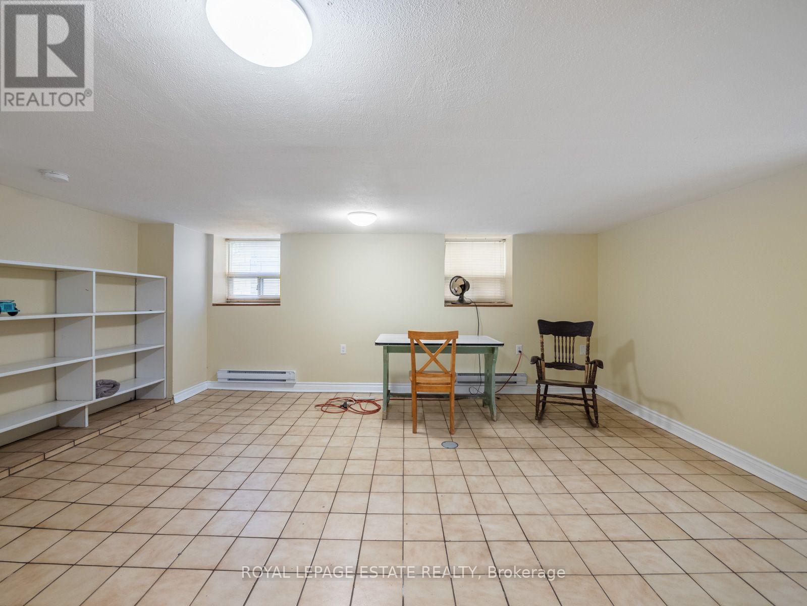 2275 Queen Street E, Toronto, Ontario  M4E 1G5 - Photo 39 - E13634844