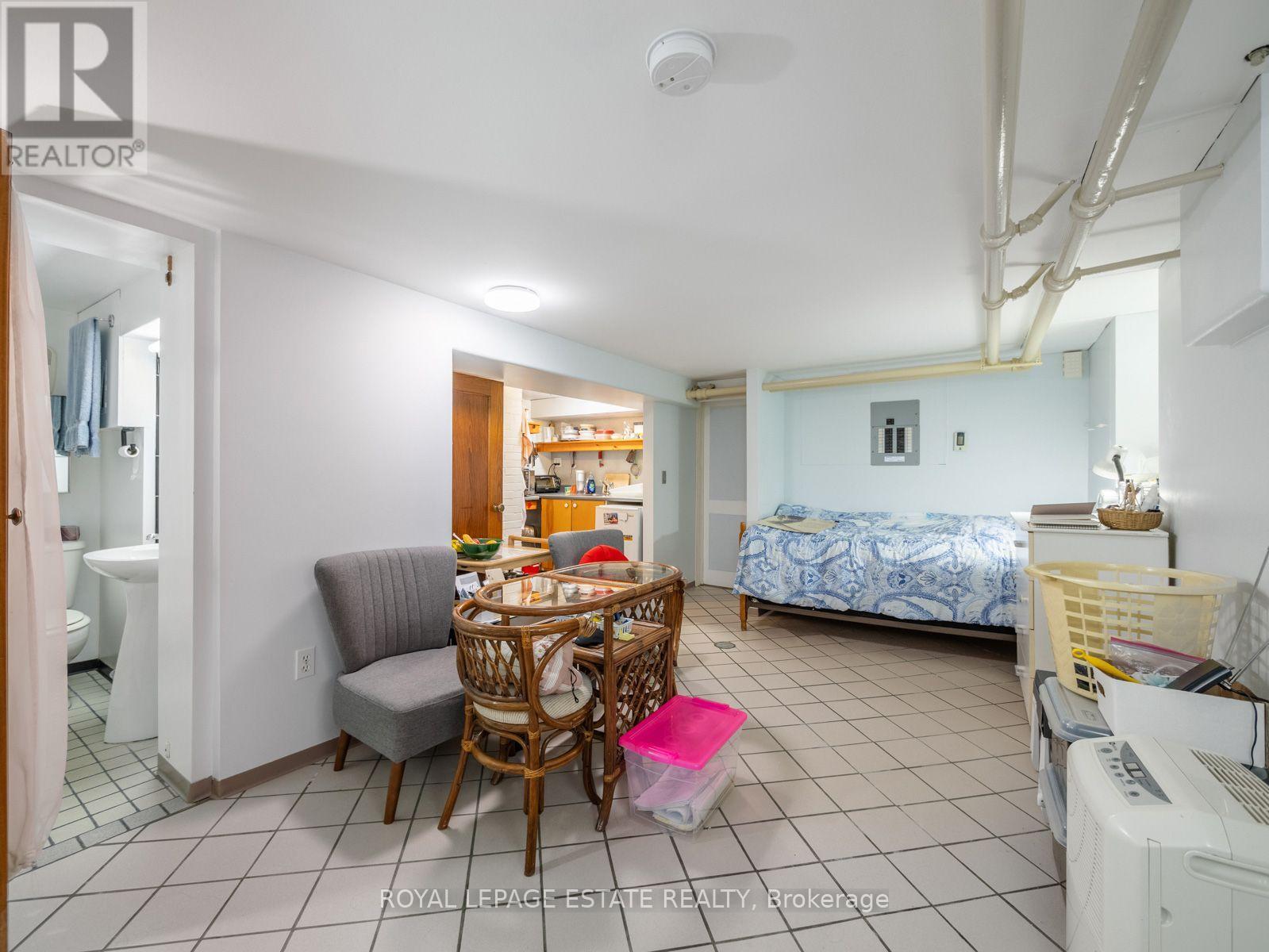 2275 Queen Street E, Toronto, Ontario  M4E 1G5 - Photo 41 - E13634844