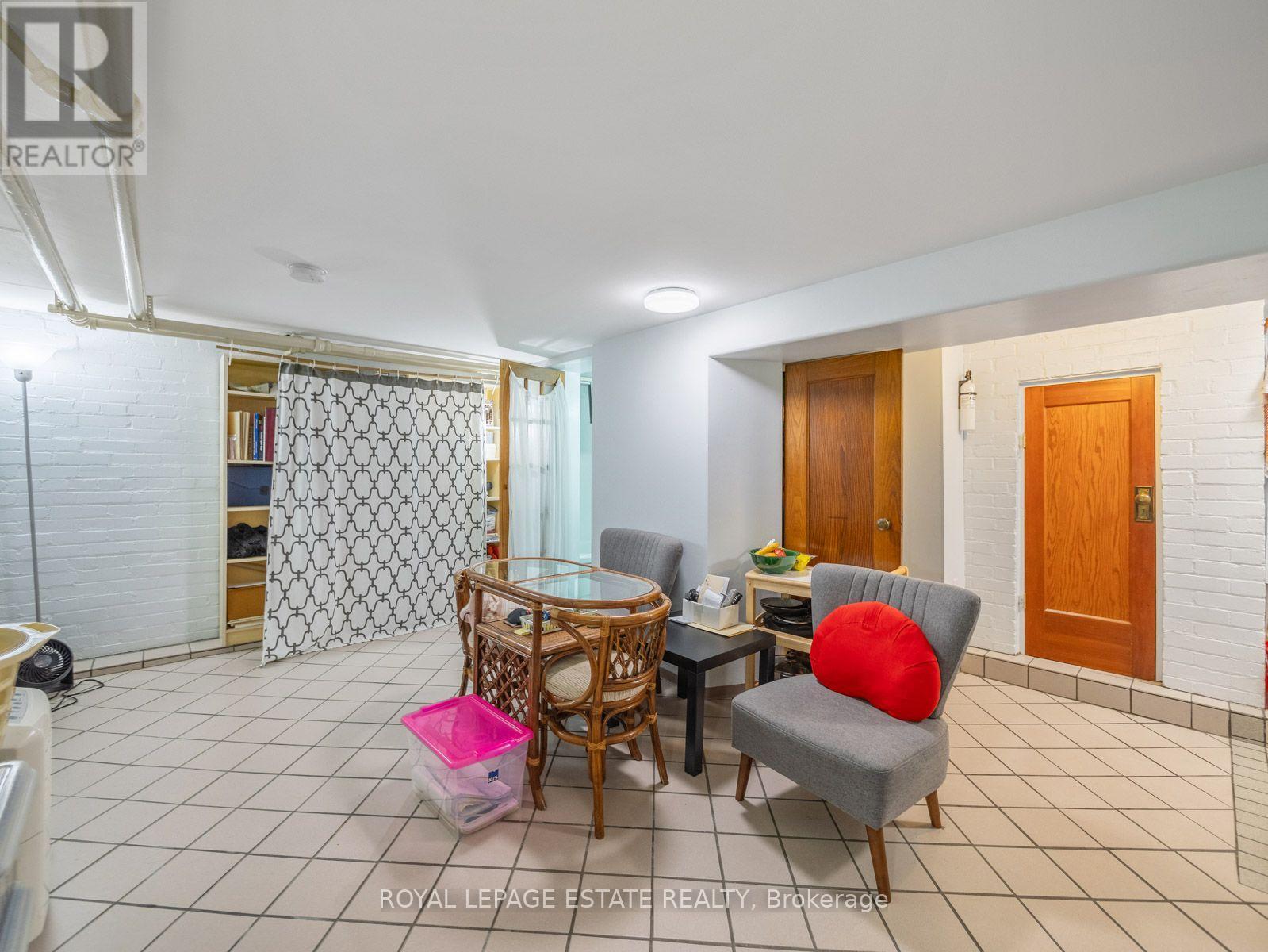 2275 Queen Street E, Toronto, Ontario  M4E 1G5 - Photo 42 - E13634844