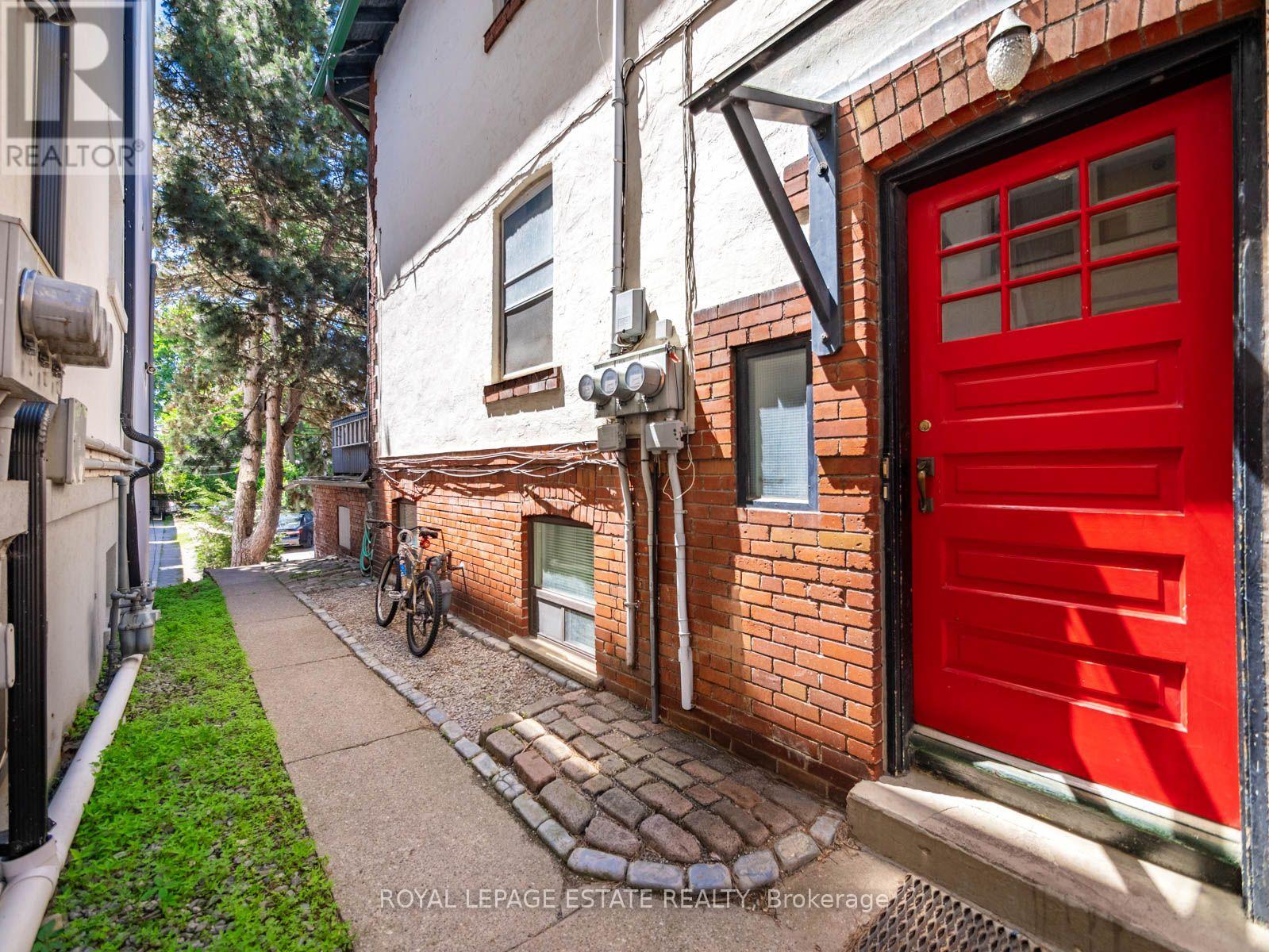 2275 Queen Street E, Toronto, Ontario  M4E 1G5 - Photo 45 - E13634844