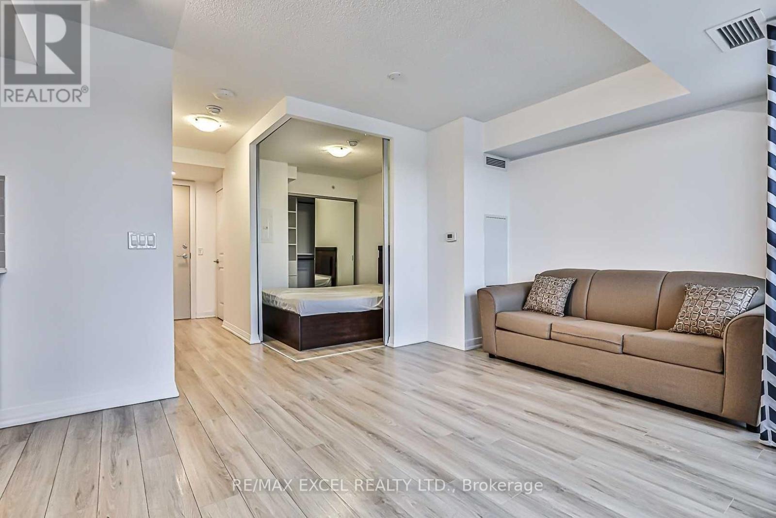 604 - 30 Meadowglen Place, Toronto, Ontario  M1G 0A6 - Photo 10 - E13634944