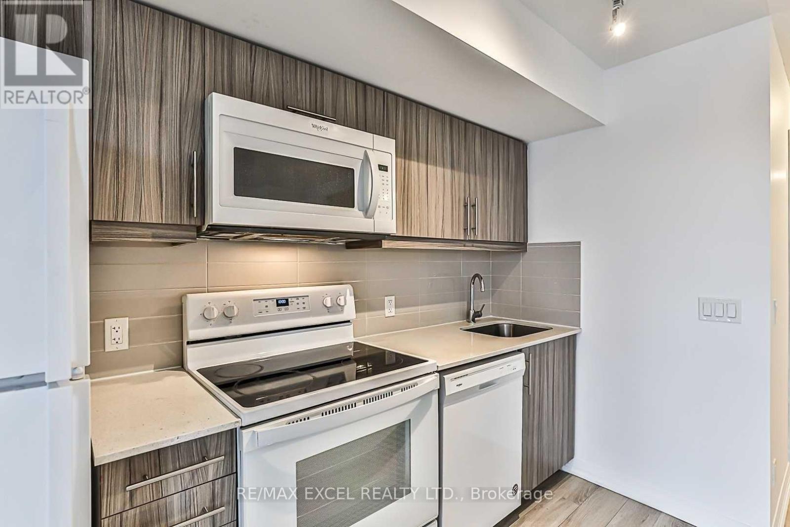 604 - 30 Meadowglen Place, Toronto, Ontario  M1G 0A6 - Photo 15 - E13634944