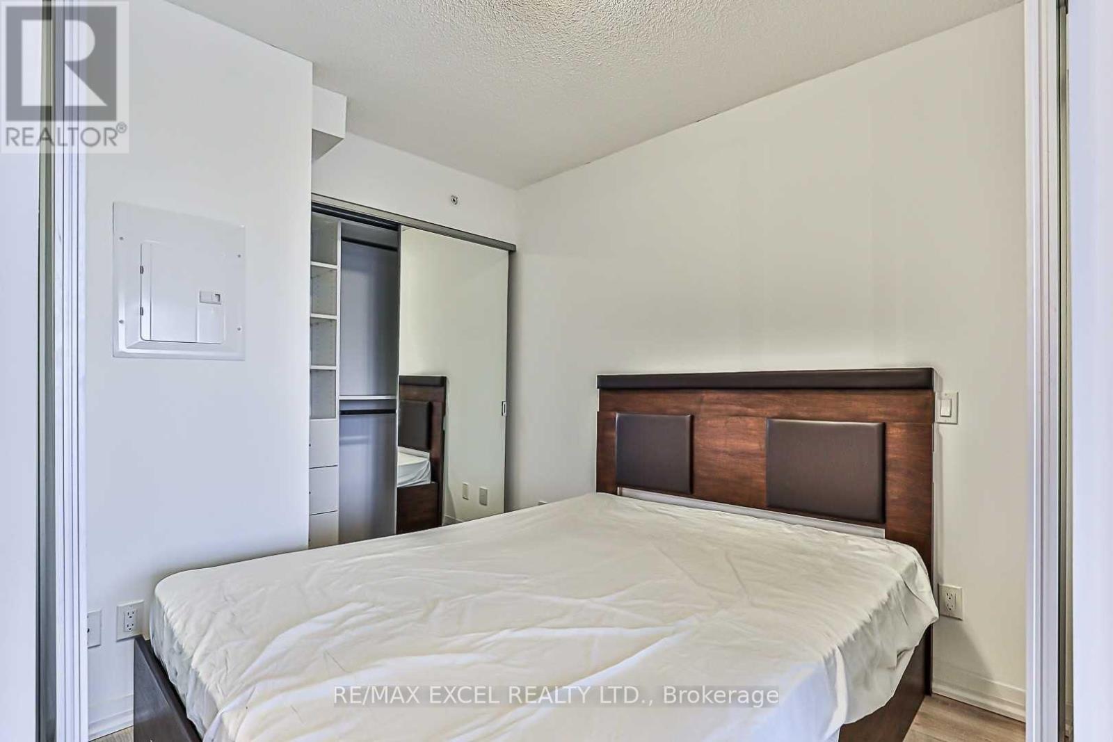 604 - 30 Meadowglen Place, Toronto, Ontario  M1G 0A6 - Photo 16 - E13634944