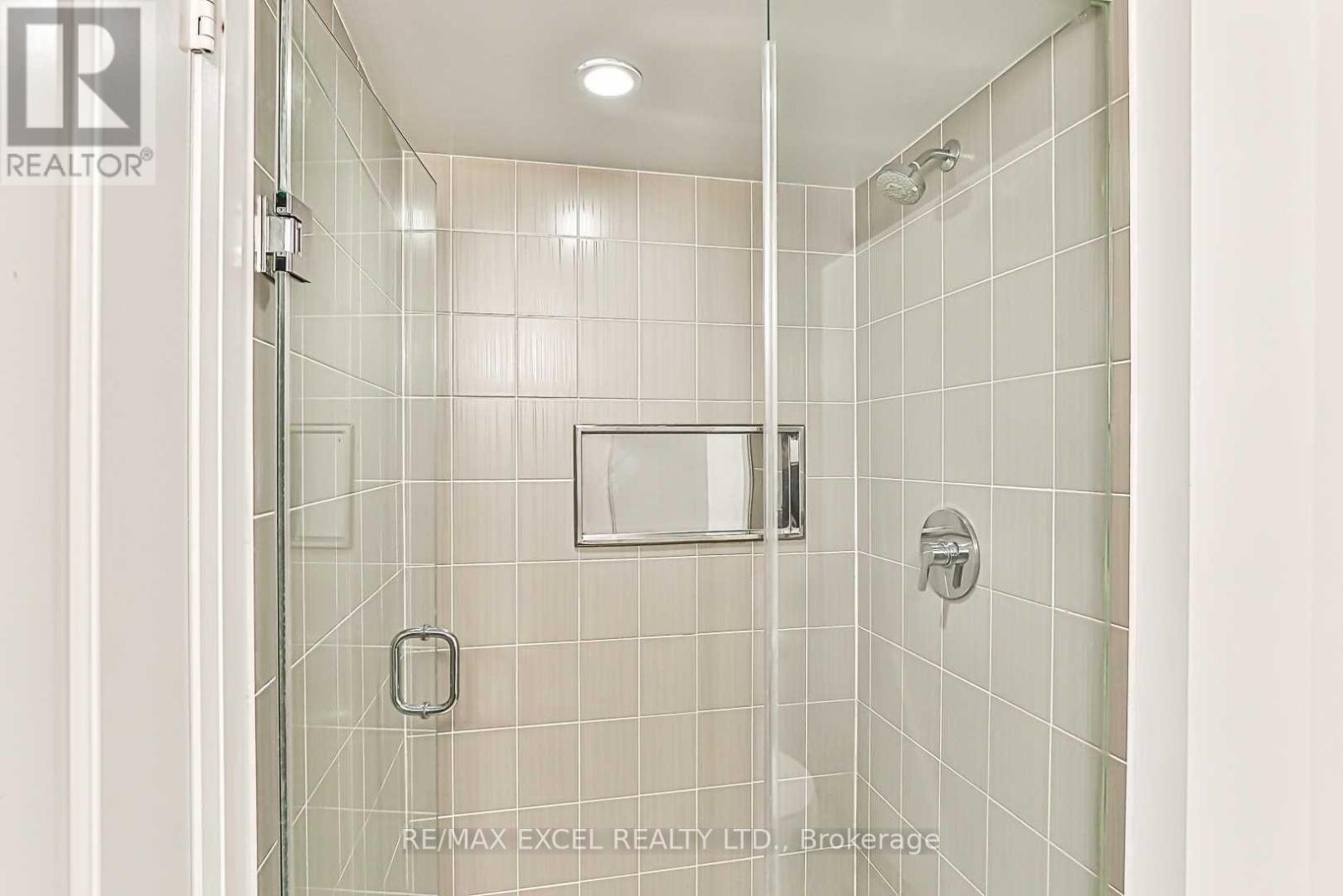604 - 30 Meadowglen Place, Toronto, Ontario  M1G 0A6 - Photo 19 - E13634944