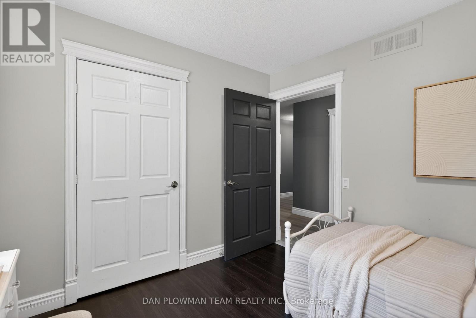 11 Steepleview Court, Oshawa, Ontario  L1H 0S6 - Photo 27 - E13635052