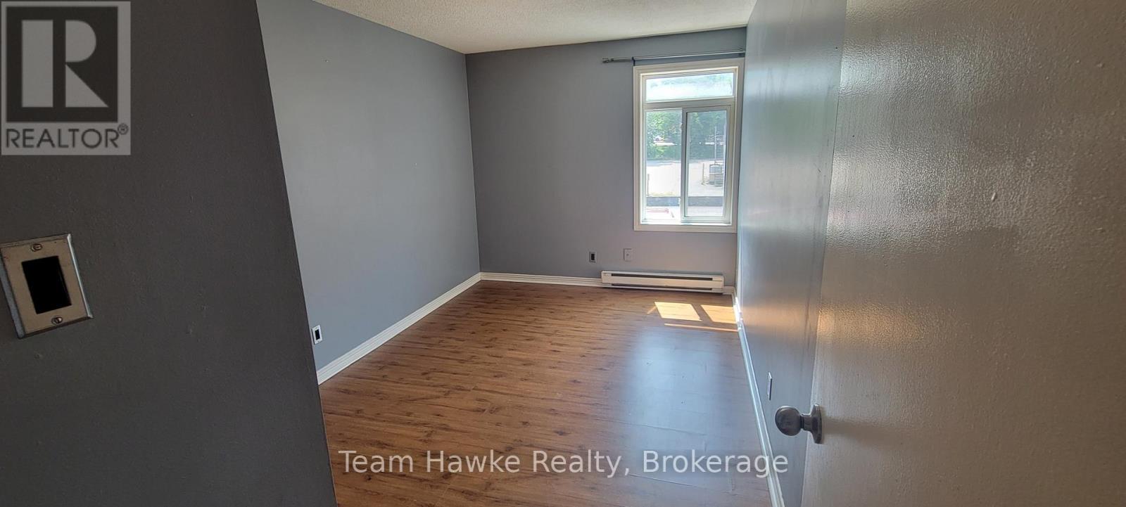 2 - 349 King Street, Midland, Ontario  L4R 3K7 - Photo 3 - S13635022