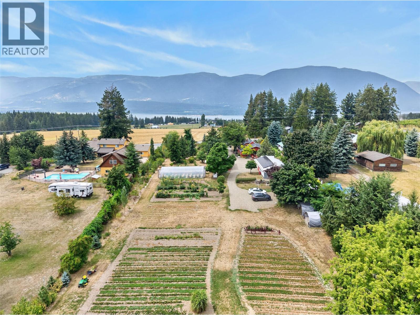 4360 30 Street NE Salmon Arm Photo 6 4360 30 Street NE Salmon Arm Photo 6