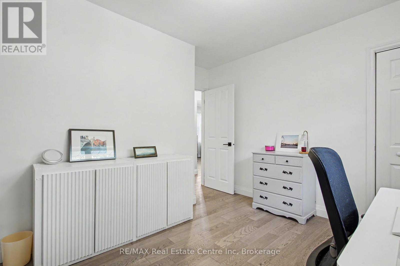 57 Vancouver Drive, Guelph, Ontario  N1E 2G1 - Photo 15 - X13634914