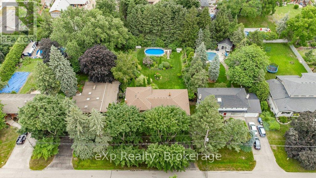 8 Malvern Crescent, Guelph, Ontario  N1L 1G8 - Photo 5 - X13634946
