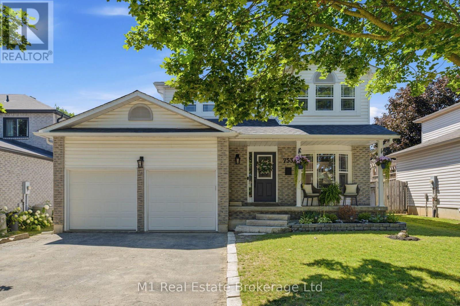 753 WOODHILL DRIVE, Centre Wellington, Ontario