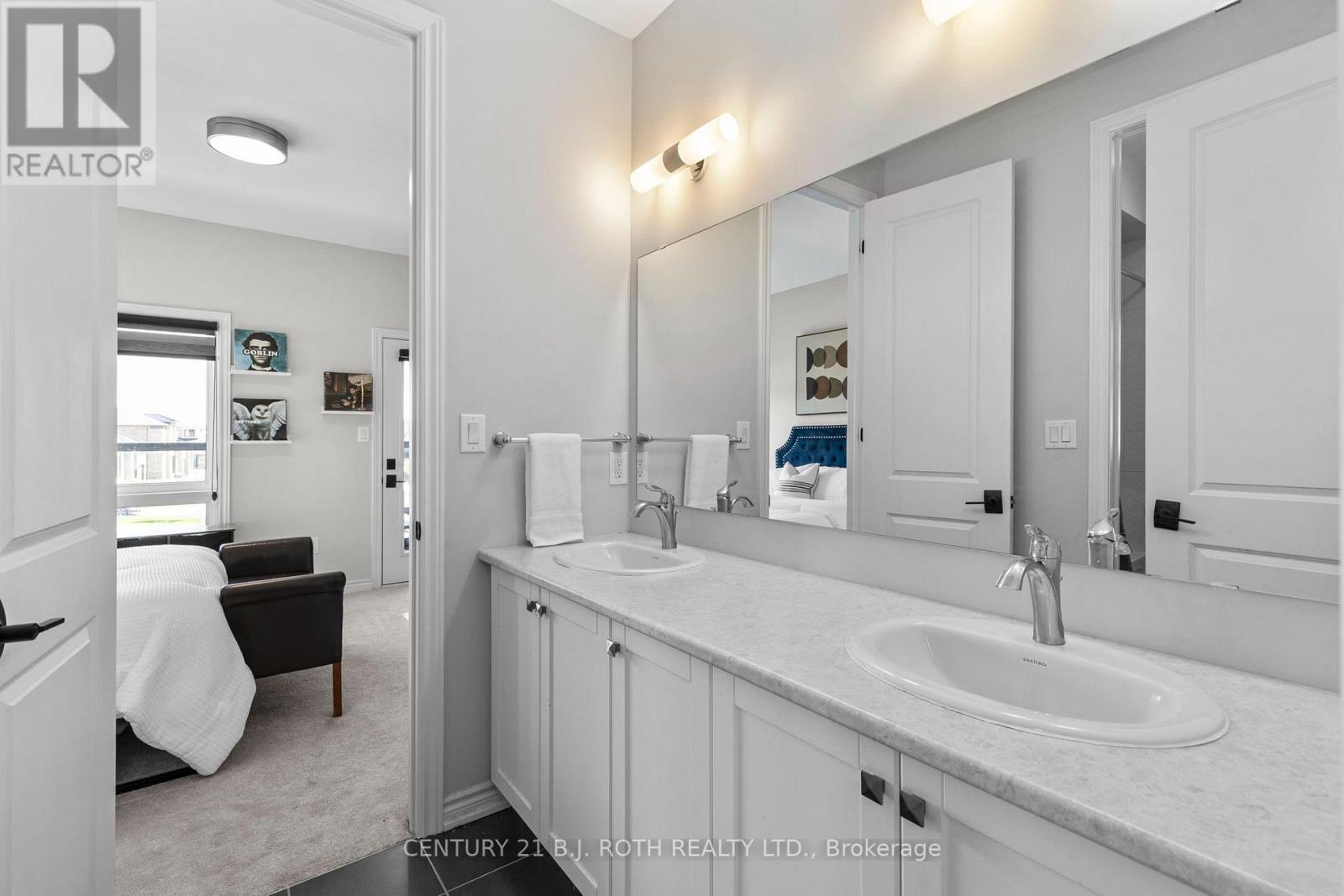 6 Henderson Street, Essa, Ontario  L3W 0A9 - Photo 27 - N13634824