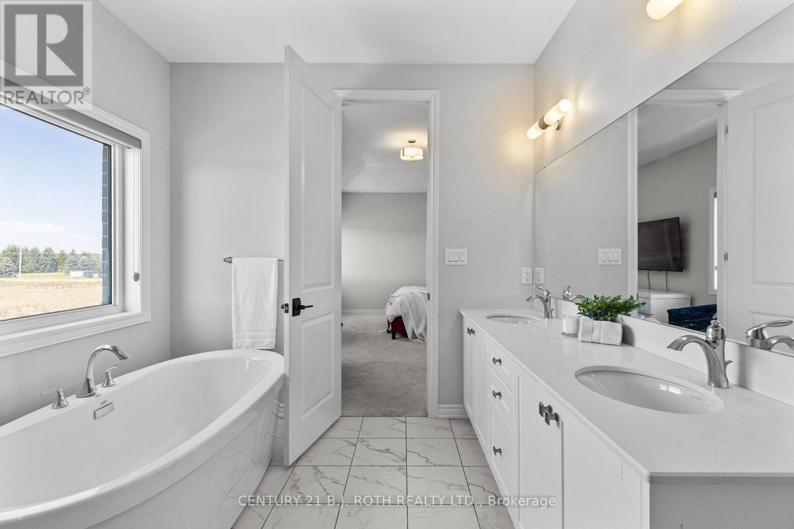 6 Henderson Street, Essa, Ontario  L3W 0A9 - Photo 35 - N13634824