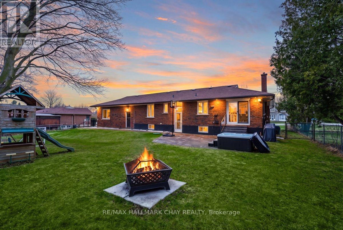 1587 Mount Albert Road, East Gwillimbury, Ontario  L0G 1V0 - Photo 2 - N13634970