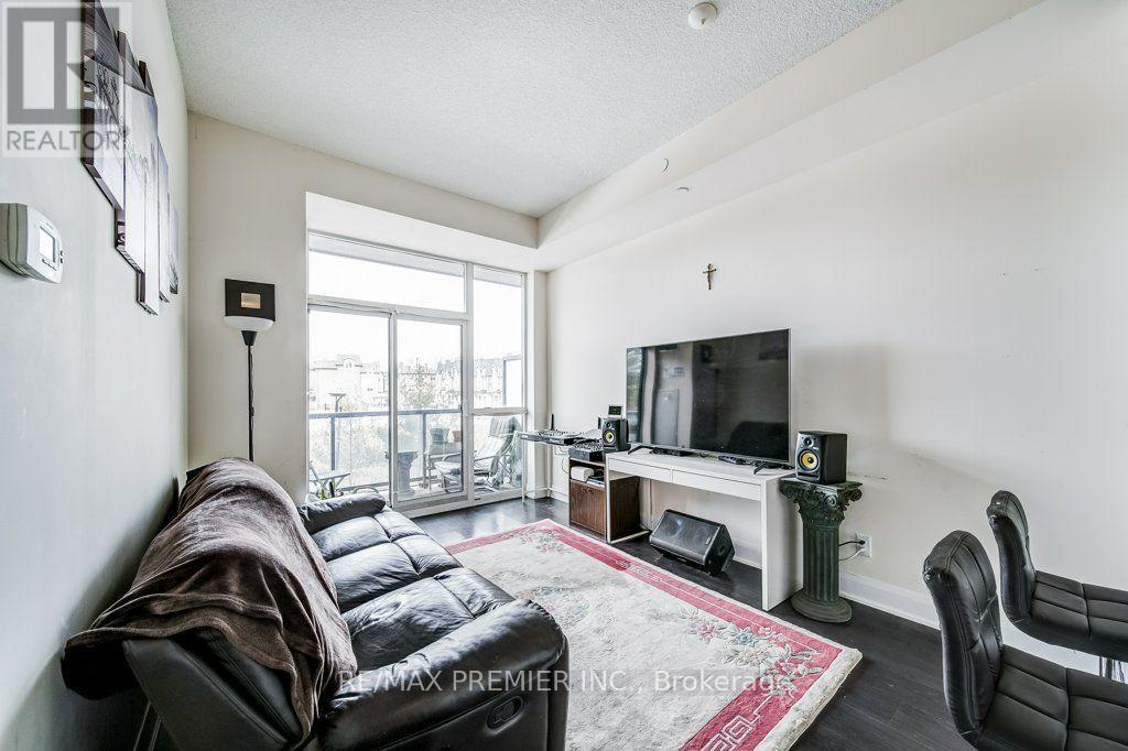 209 - 4700 Highway 7 Road, Vaughan, Ontario  L4L 0B4 - Photo 9 - N13635016