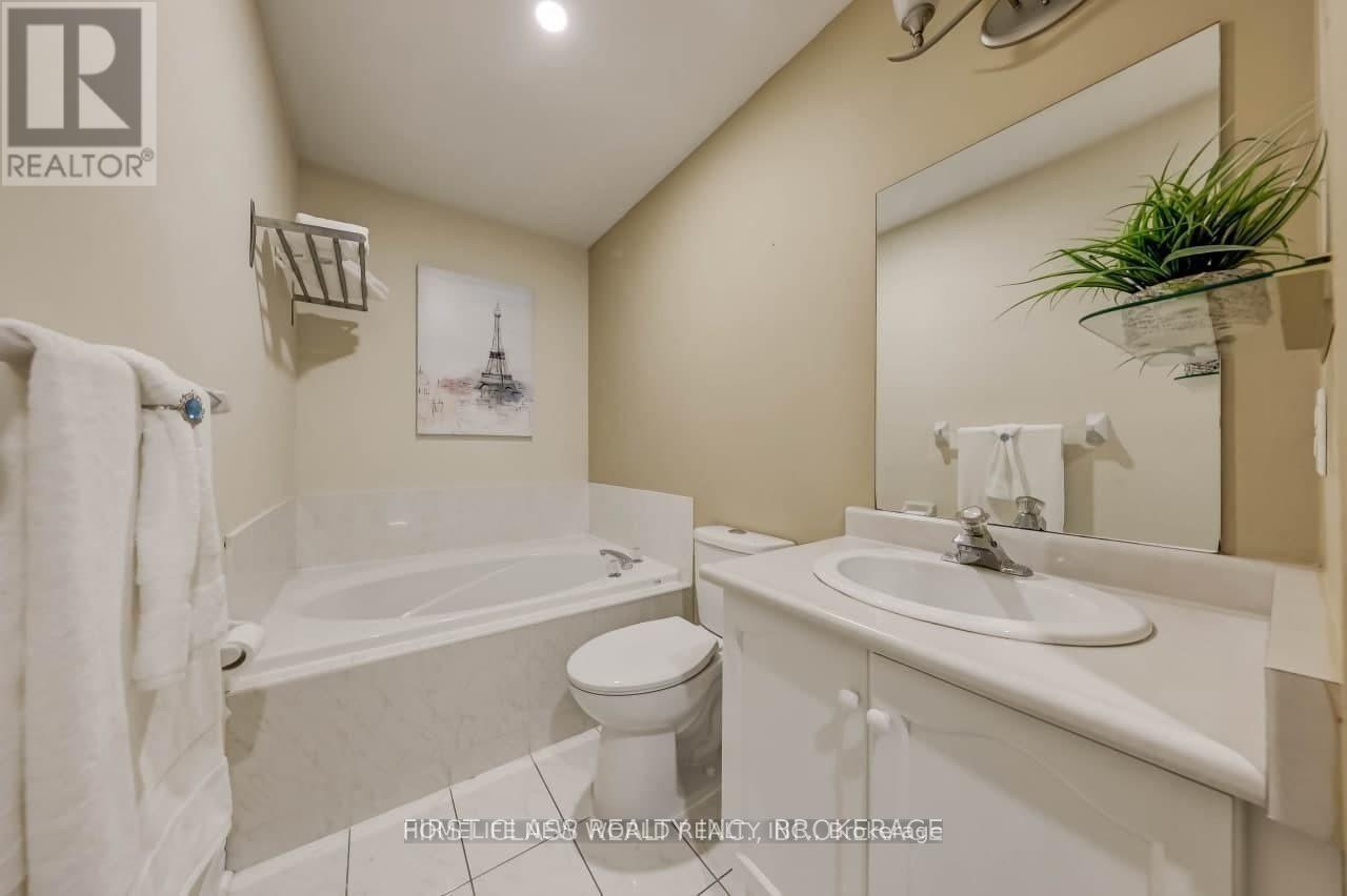 17 Zippora Drive, Richmond Hill, Ontario  L4S 2M6 - Photo 10 - N13635040